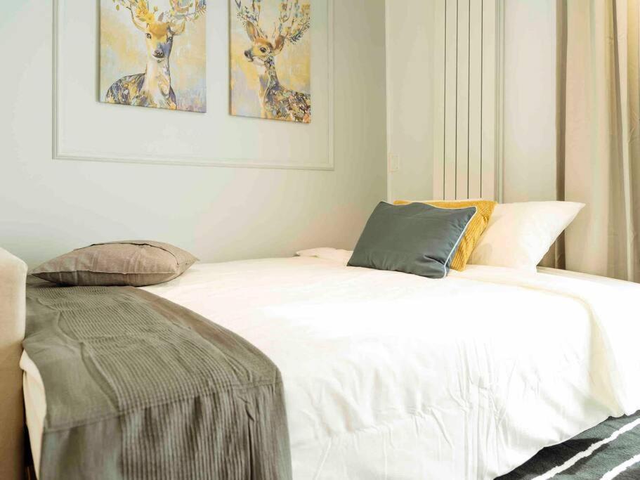 Bright 2Br Apartment - Top Location - City Balcony Bukareszt Zewnętrze zdjęcie