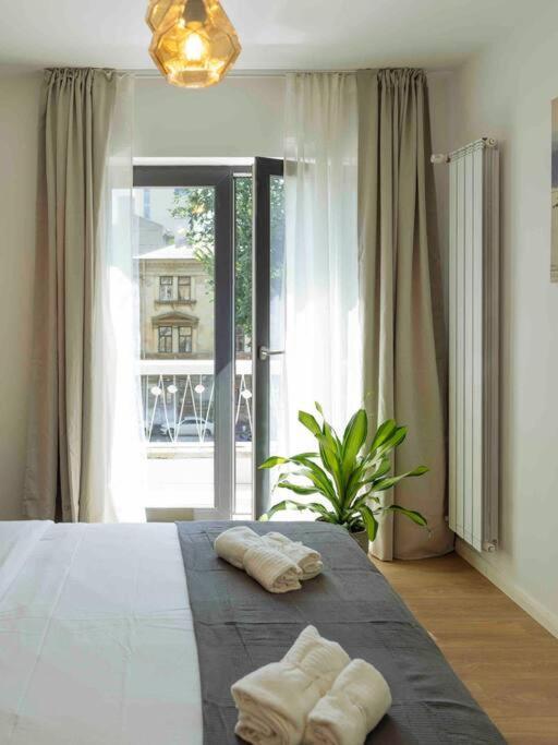 Bright 2Br Apartment - Top Location - City Balcony Bukareszt Zewnętrze zdjęcie