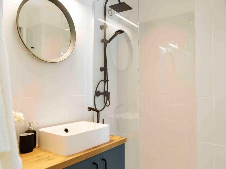 Bright 2Br Apartment - Top Location - City Balcony Bukareszt Zewnętrze zdjęcie