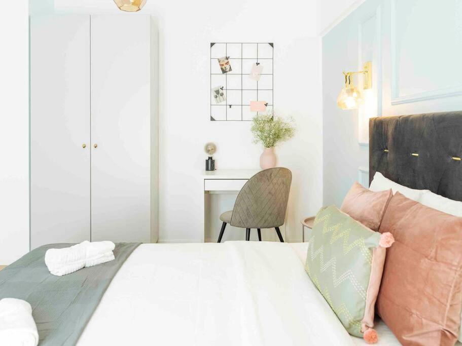 Bright 2Br Apartment - Top Location - City Balcony Bukareszt Zewnętrze zdjęcie